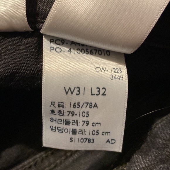 Faded black Levi’s men’s jeans - Picture 4 of 5